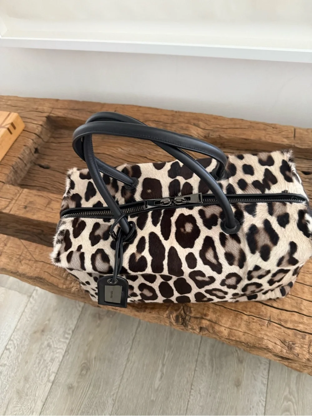 TOM FORD cheetah Print Faux Fur Top-Handle Bag - Black & Cream